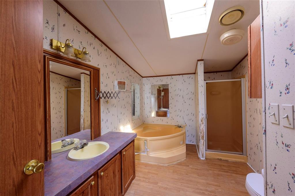 17256 Countrywood Property Photo 15