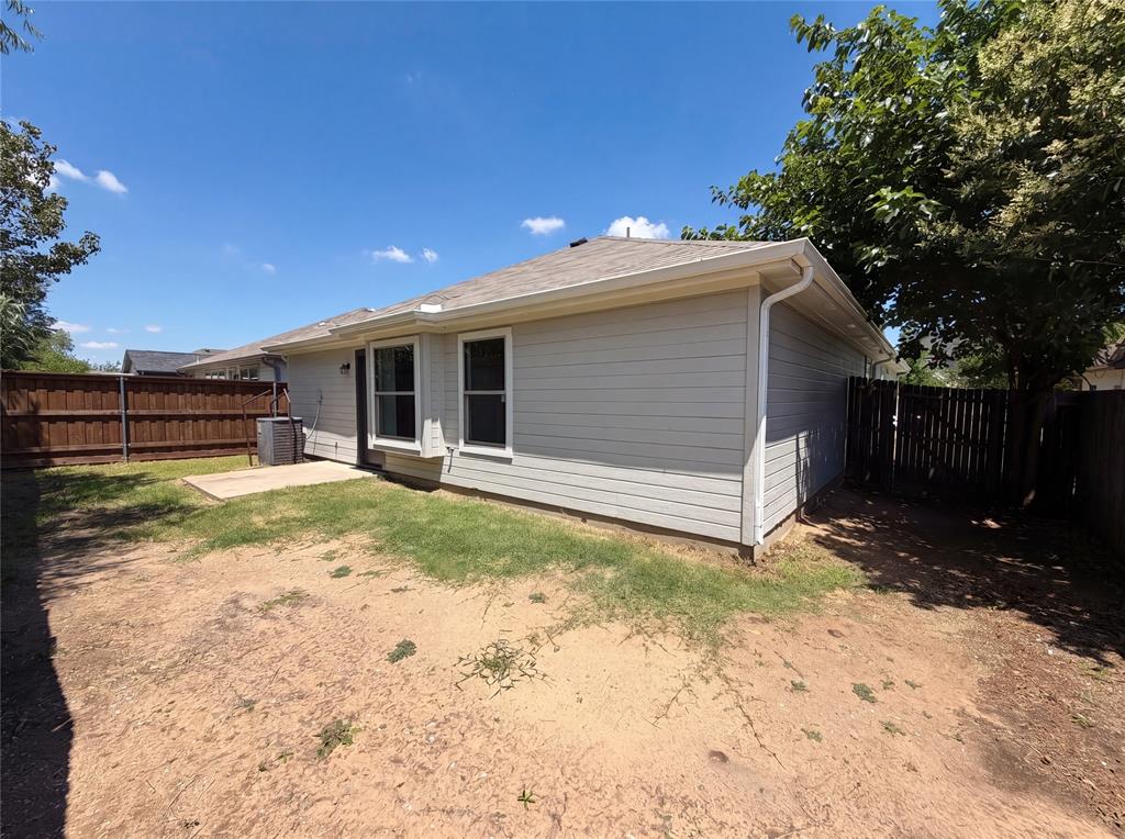 2824 Saint Bernard Drive Property Photo 5