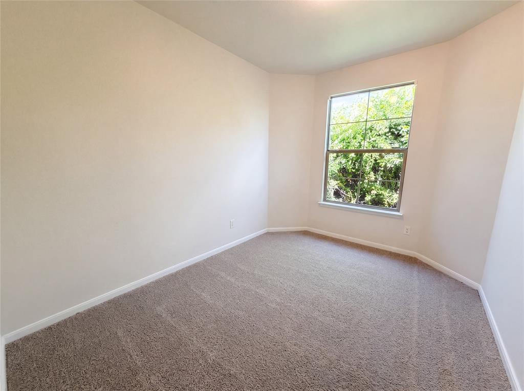 2824 Saint Bernard Drive Property Photo 10