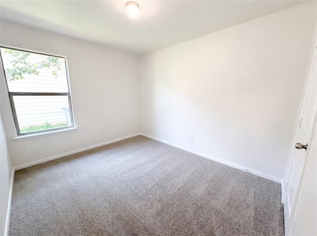 2824 Saint Bernard Drive Property Photo 15
