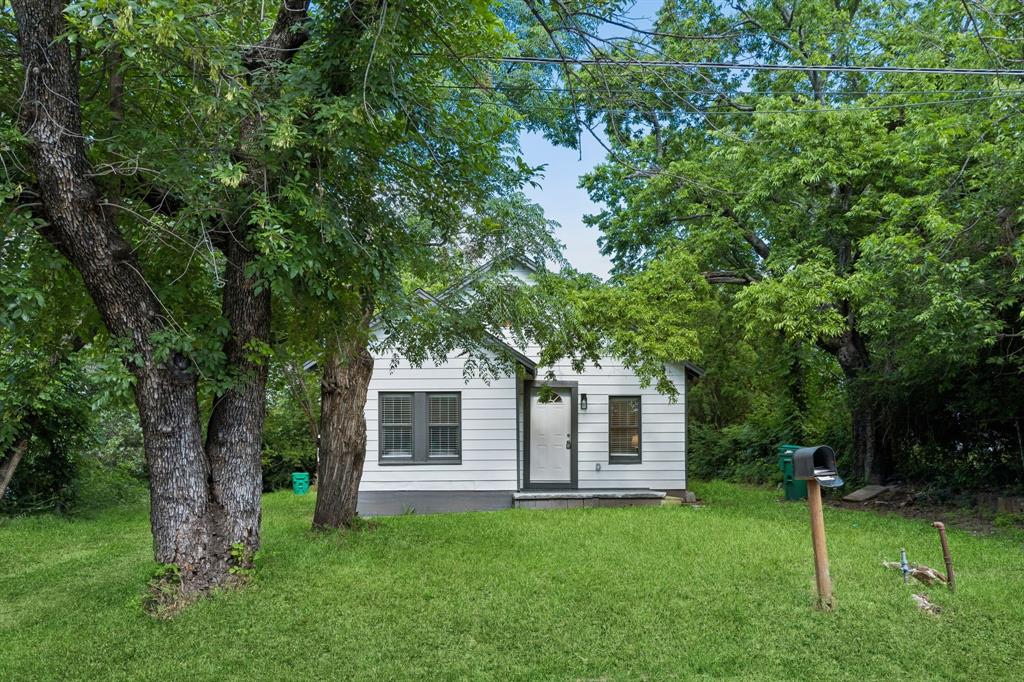 806 N Ruddell Street Property Photo 2