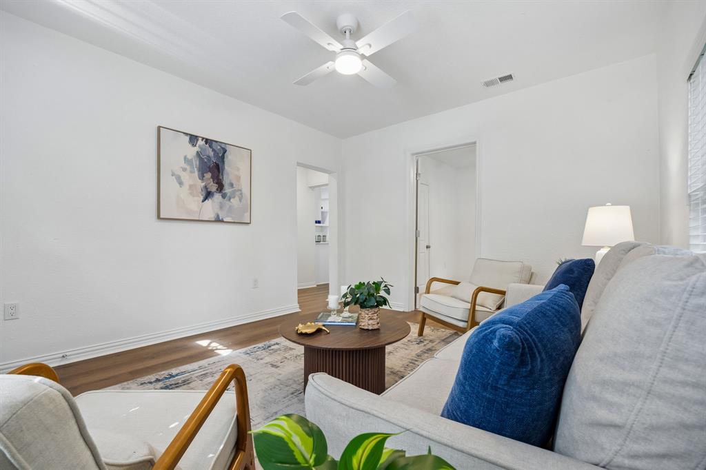 806 N Ruddell Street Property Photo 6