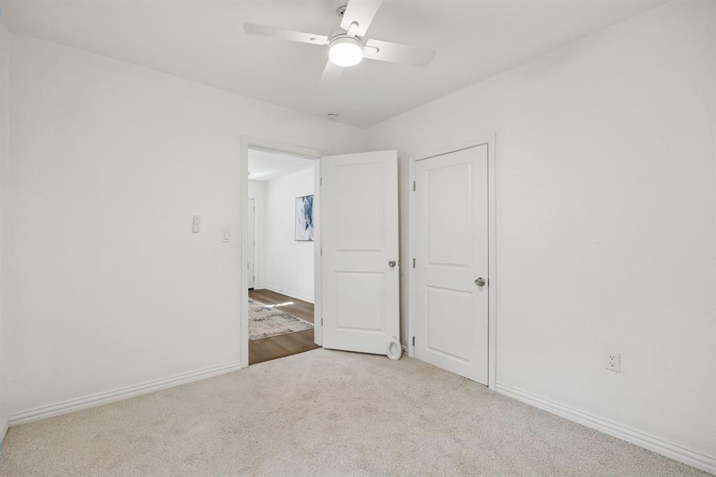 806 N Ruddell Street Property Photo 9