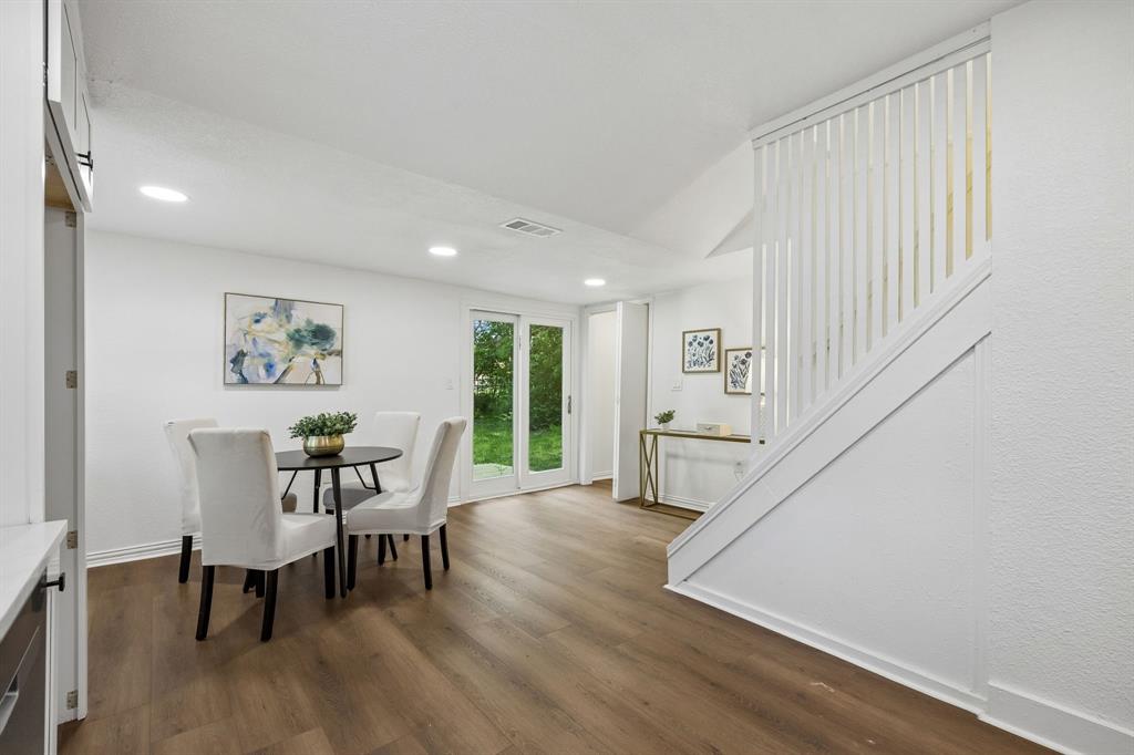 806 N Ruddell Street Property Photo 14