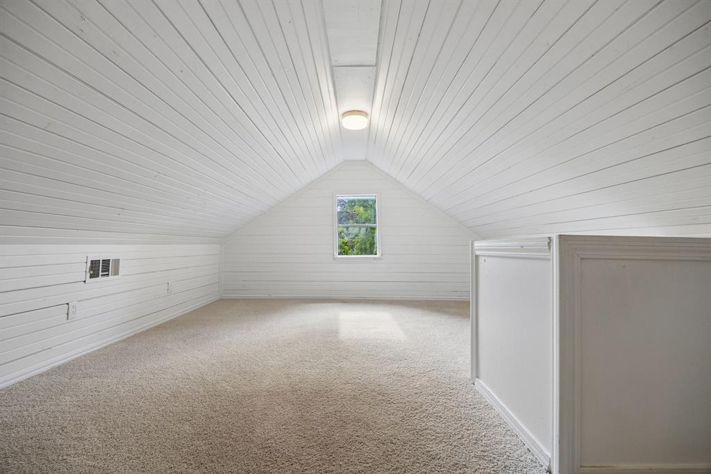 806 N Ruddell Street Property Photo 19