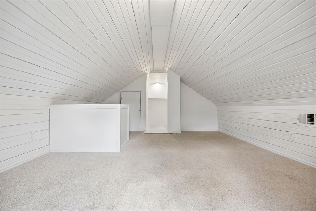 806 N Ruddell Street Property Photo 20