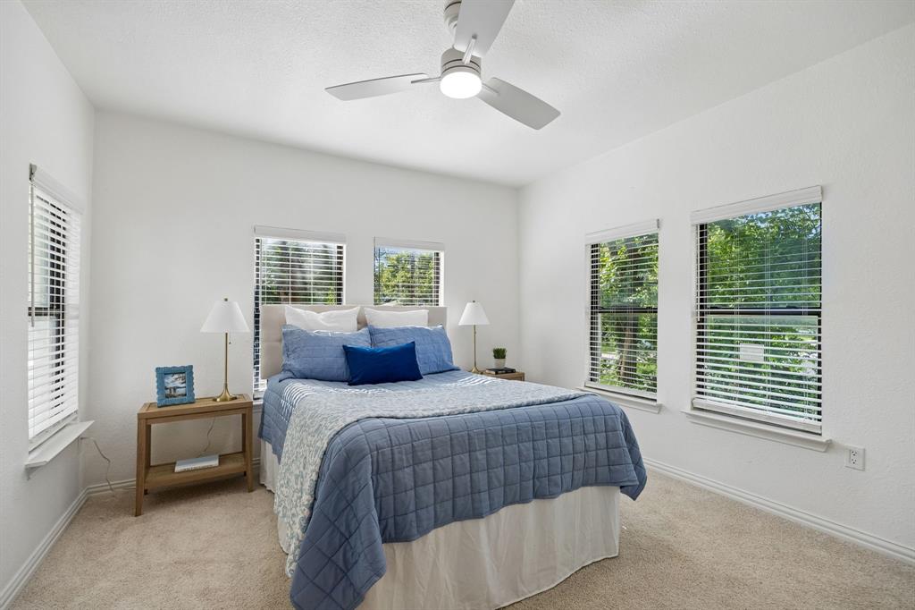 806 N Ruddell Street Property Photo 22