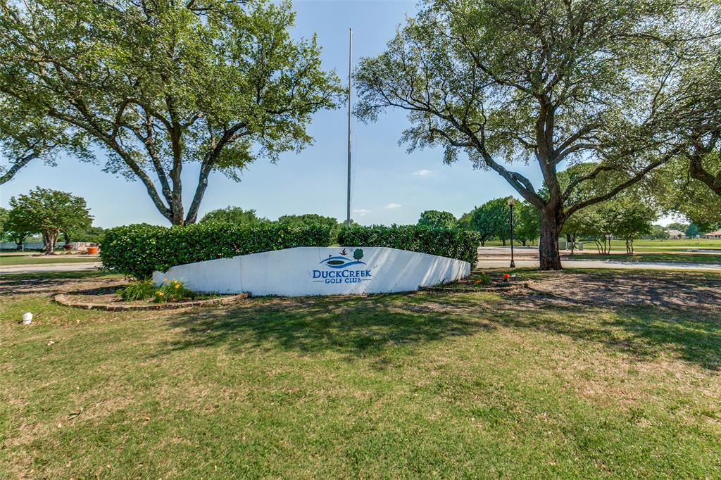 2713 Laurel Oaks Drive