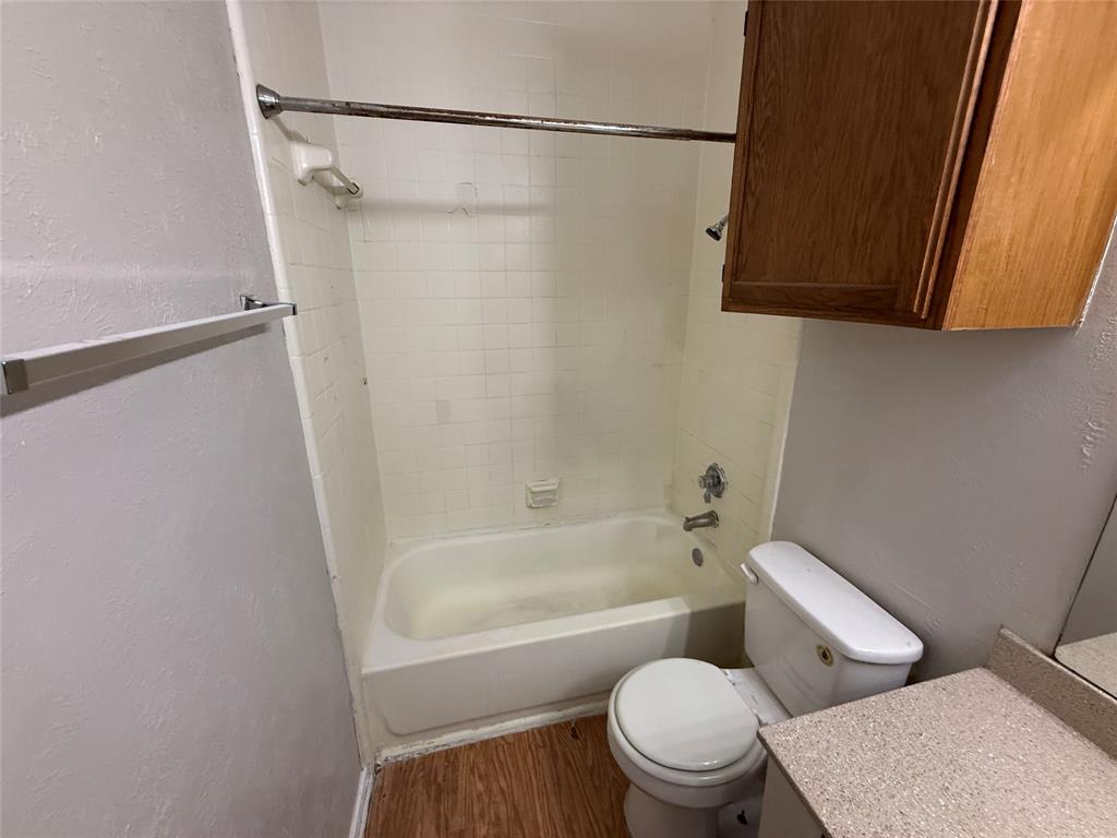 9601 Forest Lane 414 Property Photo 12