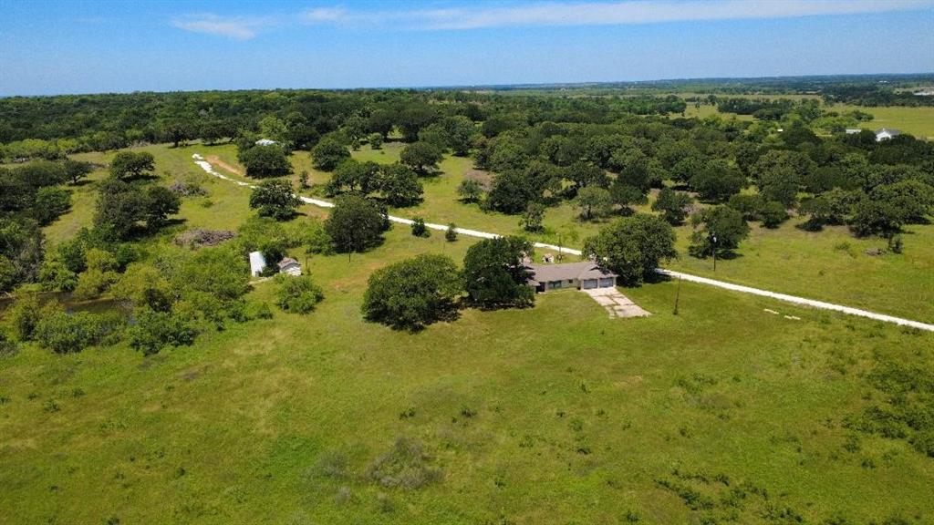 2041 Fm933 Property Photo 11