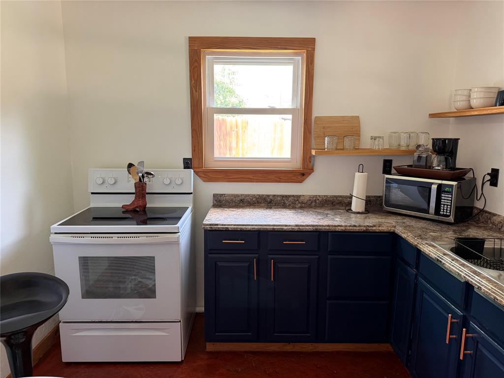 111 Apache Trail Property Photo 25