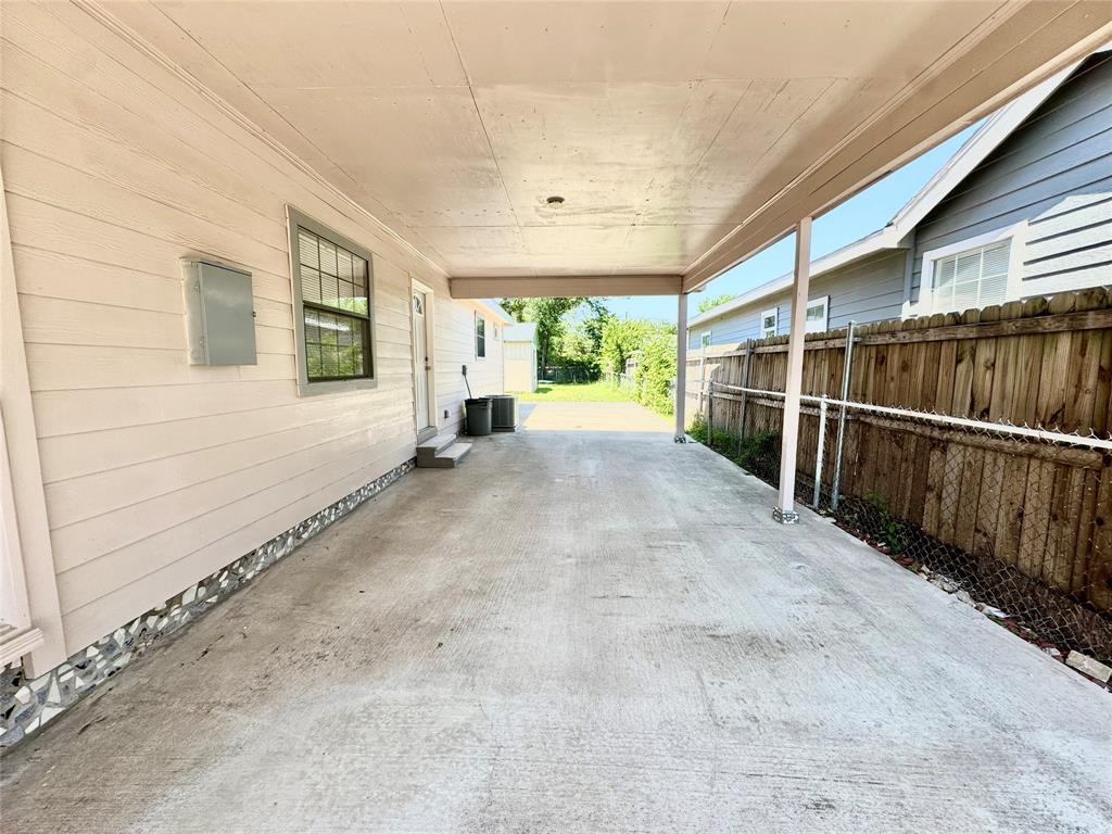 1705 Oak Lea Drive Property Photo 6