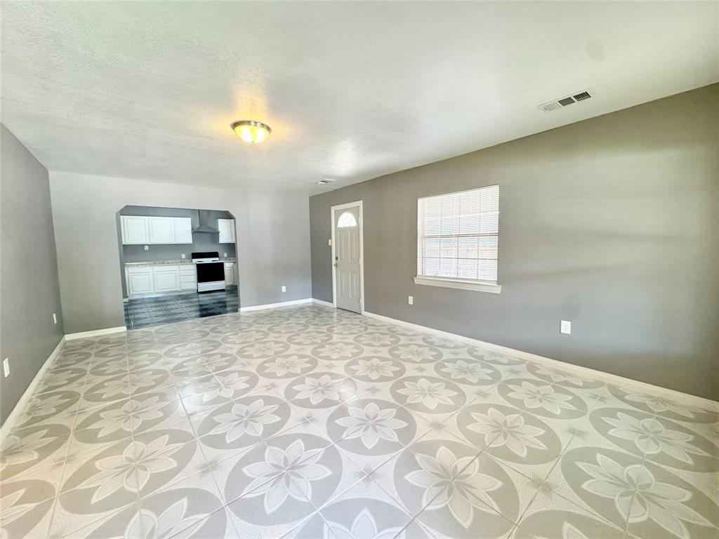 1705 Oak Lea Drive Property Photo 8