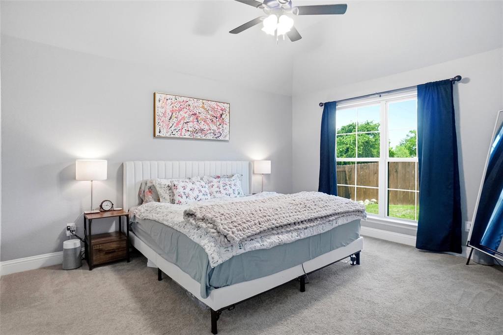 214 Clover Circle Property Photo 8