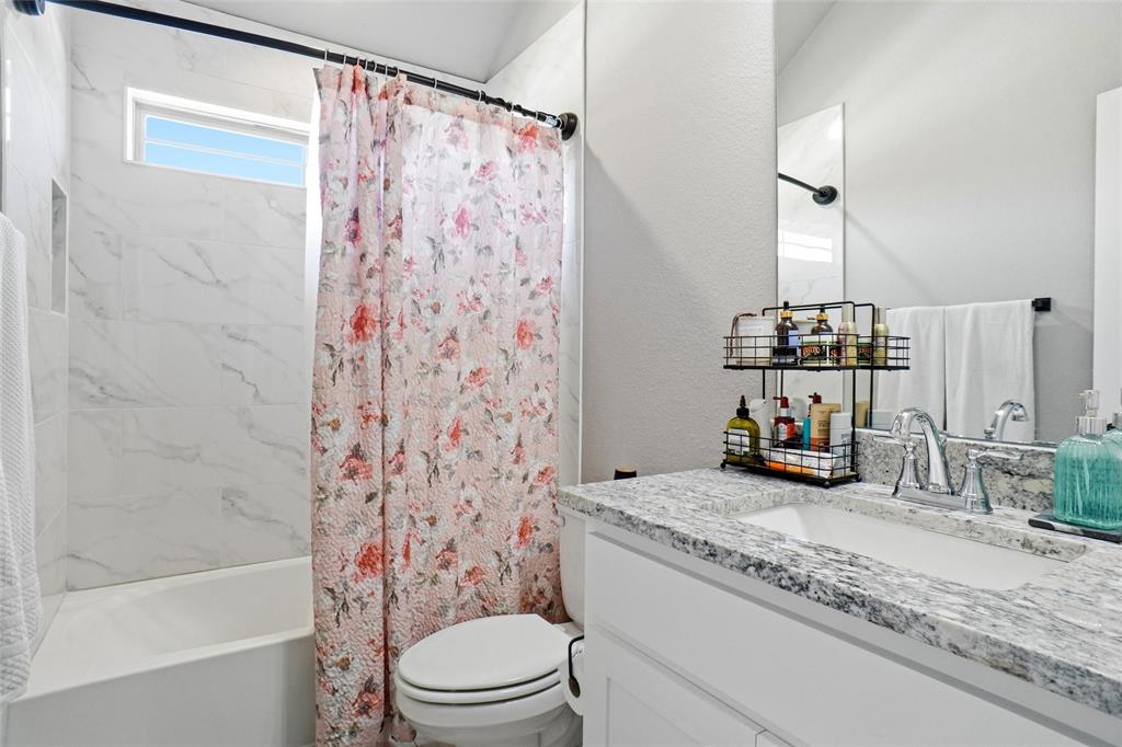 214 Clover Circle Property Photo 12