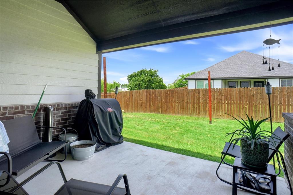214 Clover Circle Property Photo 14