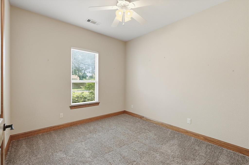 108 S Walnut Street Property Photo 33
