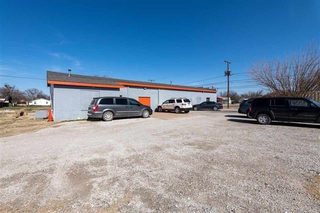 315 N Bridge Property Photo 12