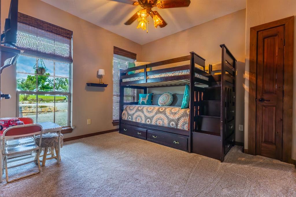 7060 Hells Gate Loop Property Photo 12