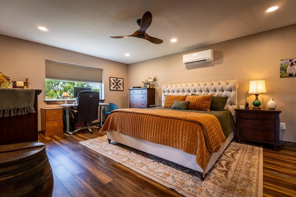 7060 Hells Gate Loop Property Photo 29
