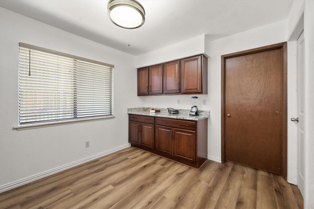 7009 Forestview Drive Property Photo 13