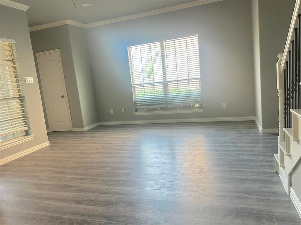 2349 Homewood Lane Property Photo 13