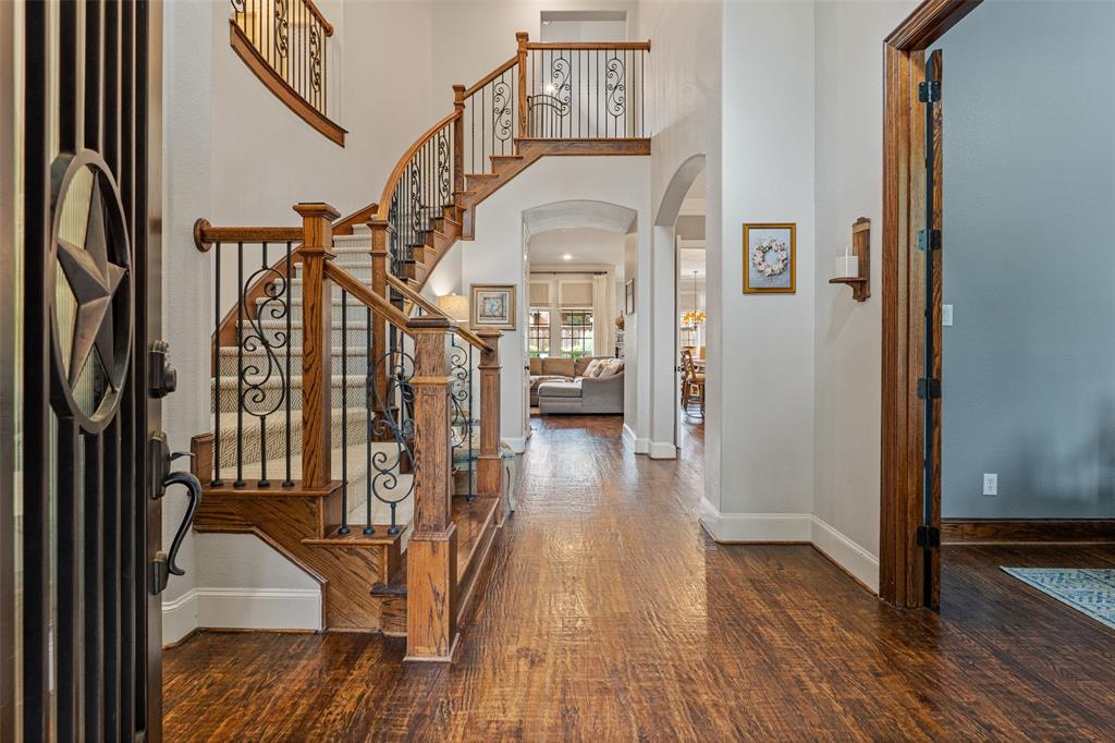 8105 Blue Hole Court Property Photo 8
