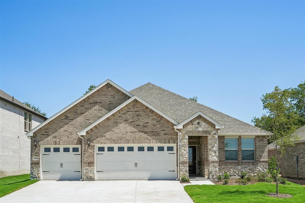 1529 Shenandoah Trail Property Photo 1
