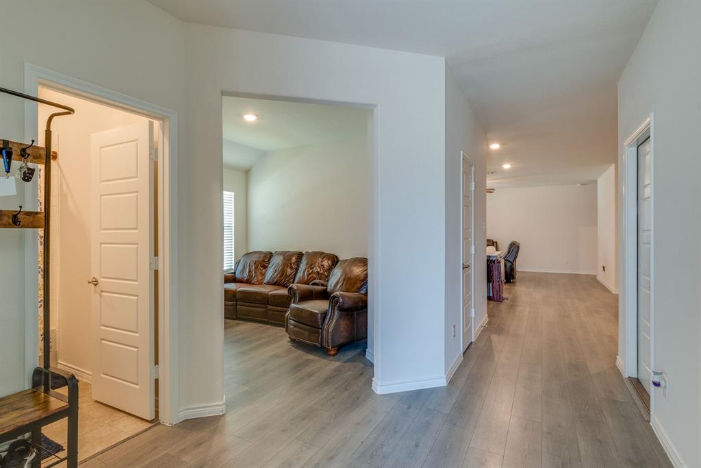 3204 Peacock Lane Property Photo 5