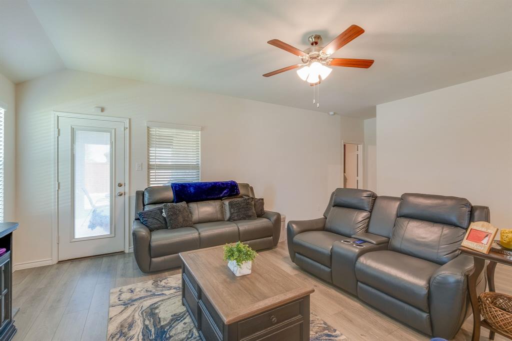 3204 Peacock Lane Property Photo 15