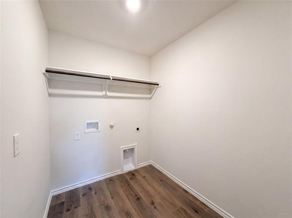 6424 Waterfall Lane Property Photo 14