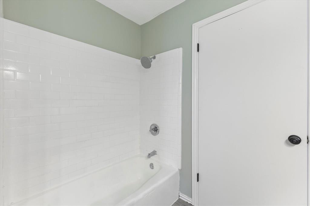 312 E Cottonwood Street Property Photo 24