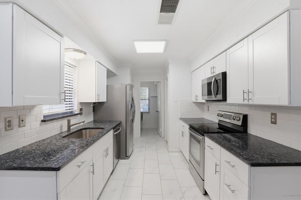 6857 Younger Drive Property Photo 12