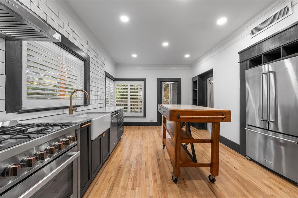 2807 Washington Avenue Property Photo 12