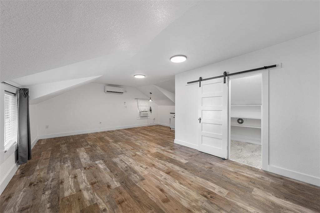 2807 Washington Avenue Property Photo 28