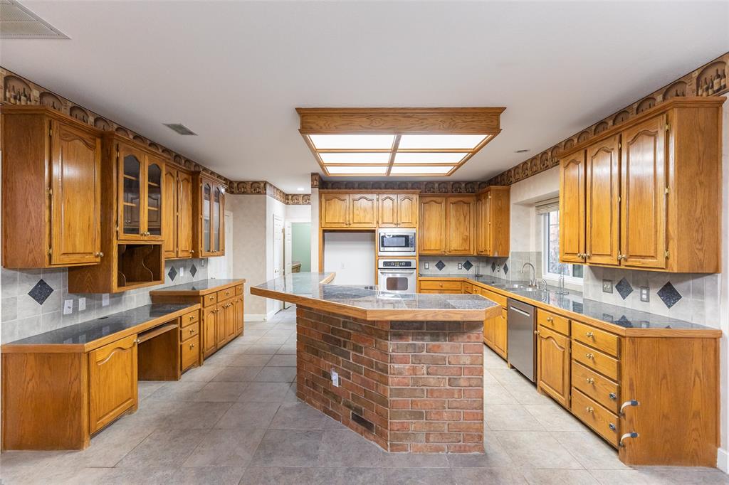 29 Cherry Hills Property Photo 7