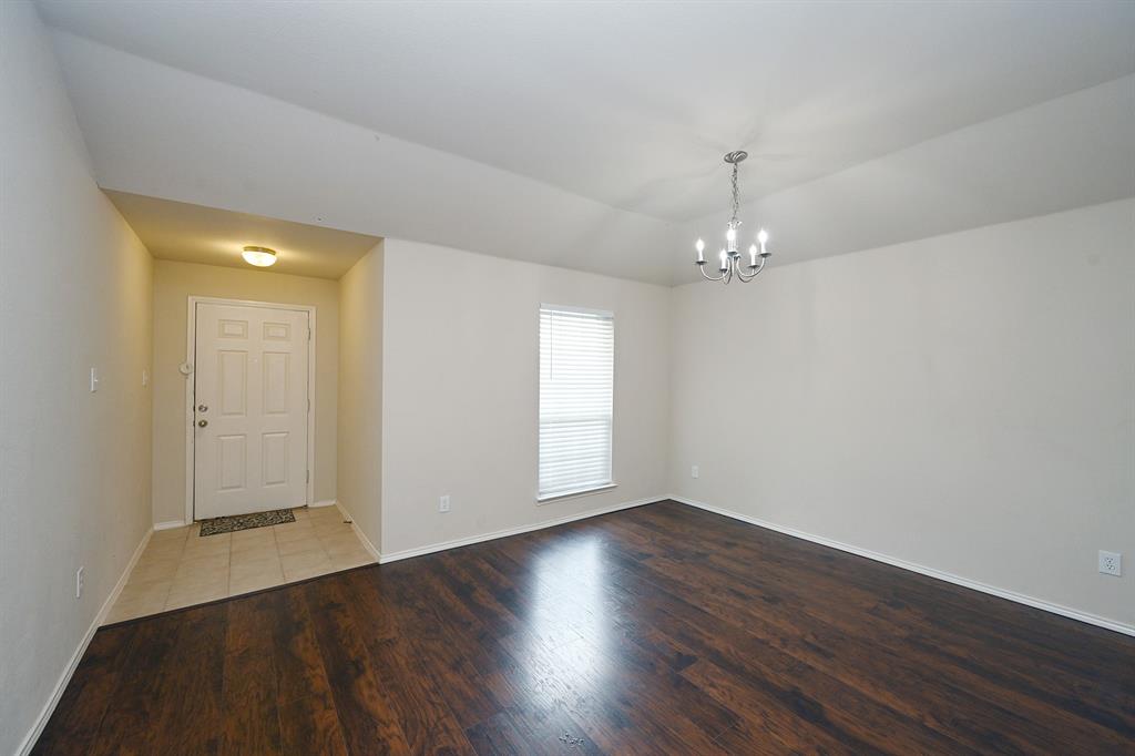 3924 Palace Place Property Photo 3