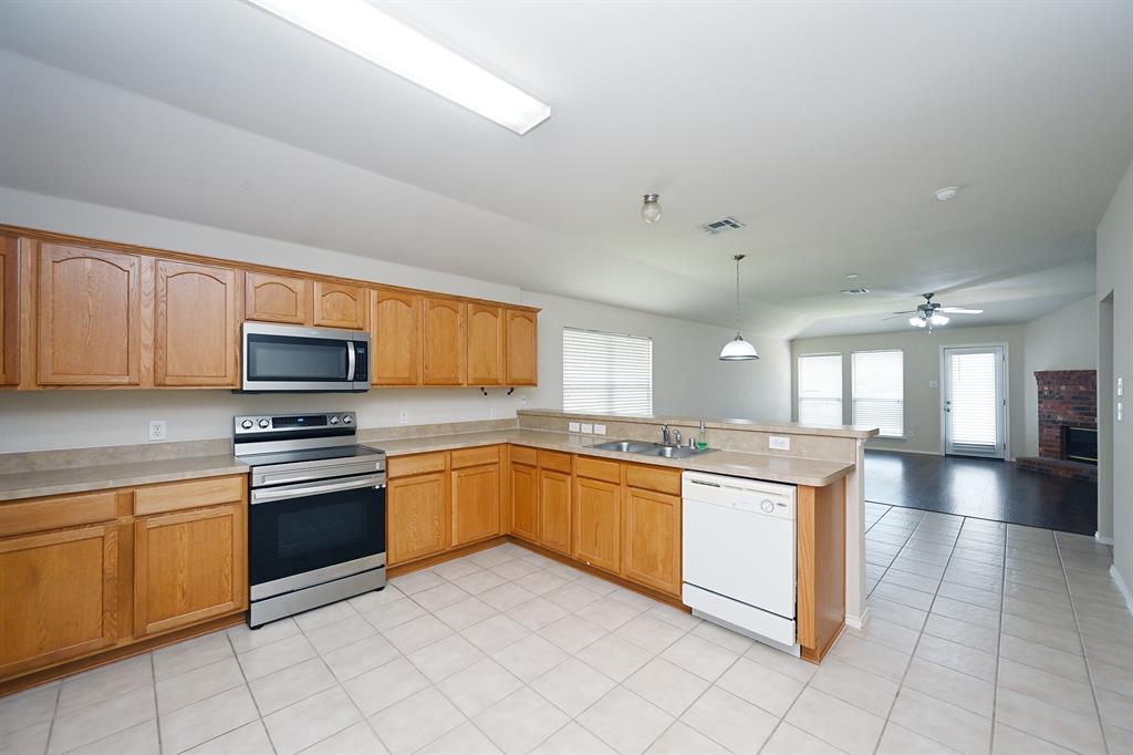 3924 Palace Place Property Photo 7