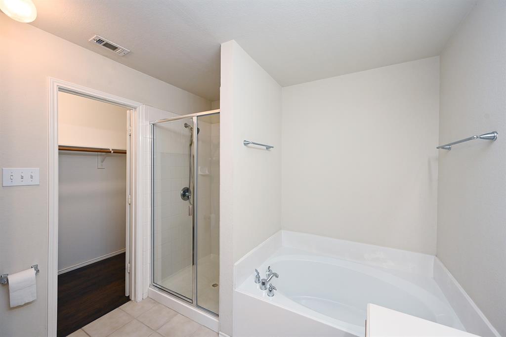 3924 Palace Place Property Photo 13
