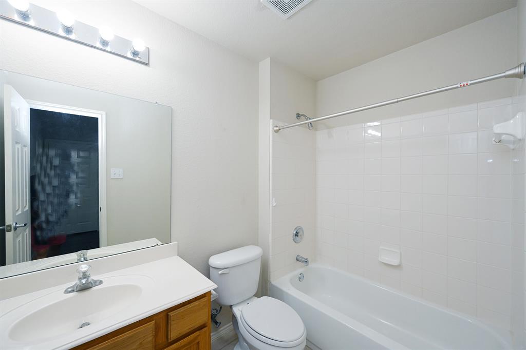 3924 Palace Place Property Photo 17