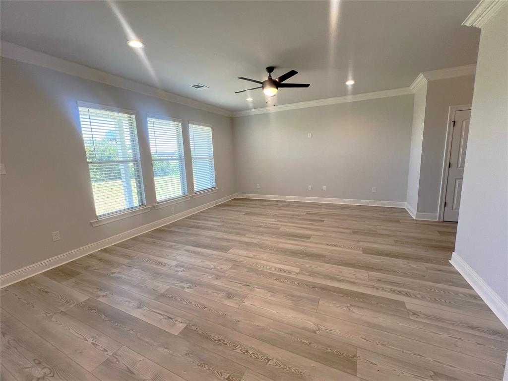 809 Venecia Drive Property Photo 2
