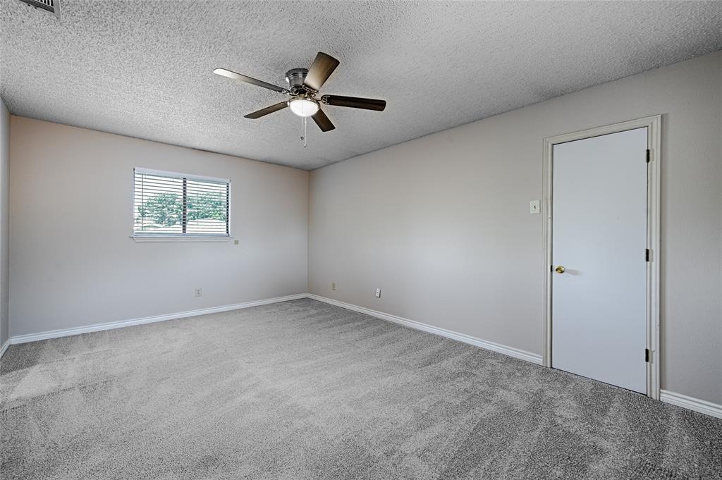 614 Brookfield Drive Property Photo 10