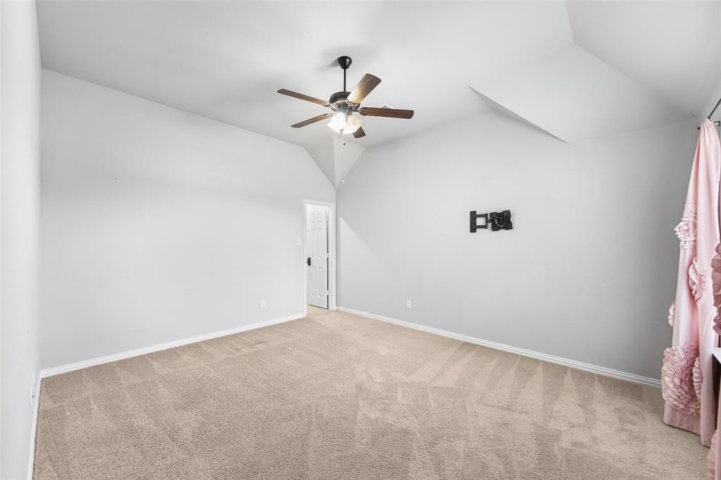 701 Featherstone Lane Property Photo 29
