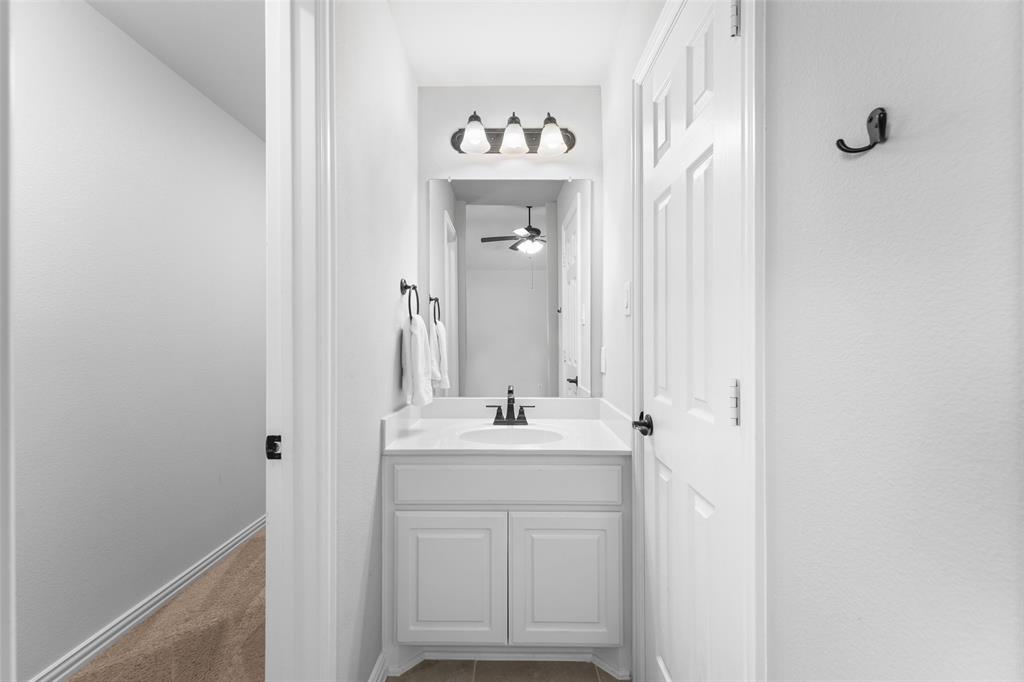 701 Featherstone Lane Property Photo 31