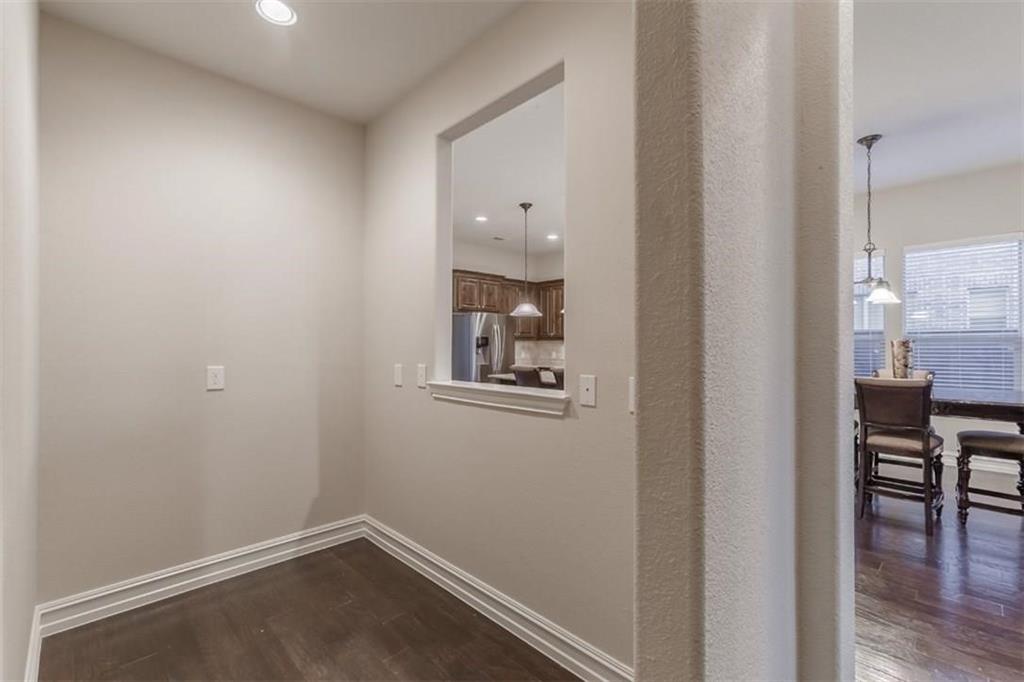 1041 Blanco Drive Property Photo 8