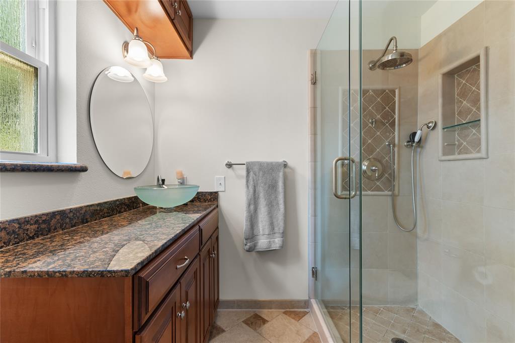 2530 Springhill Drive Property Photo 8