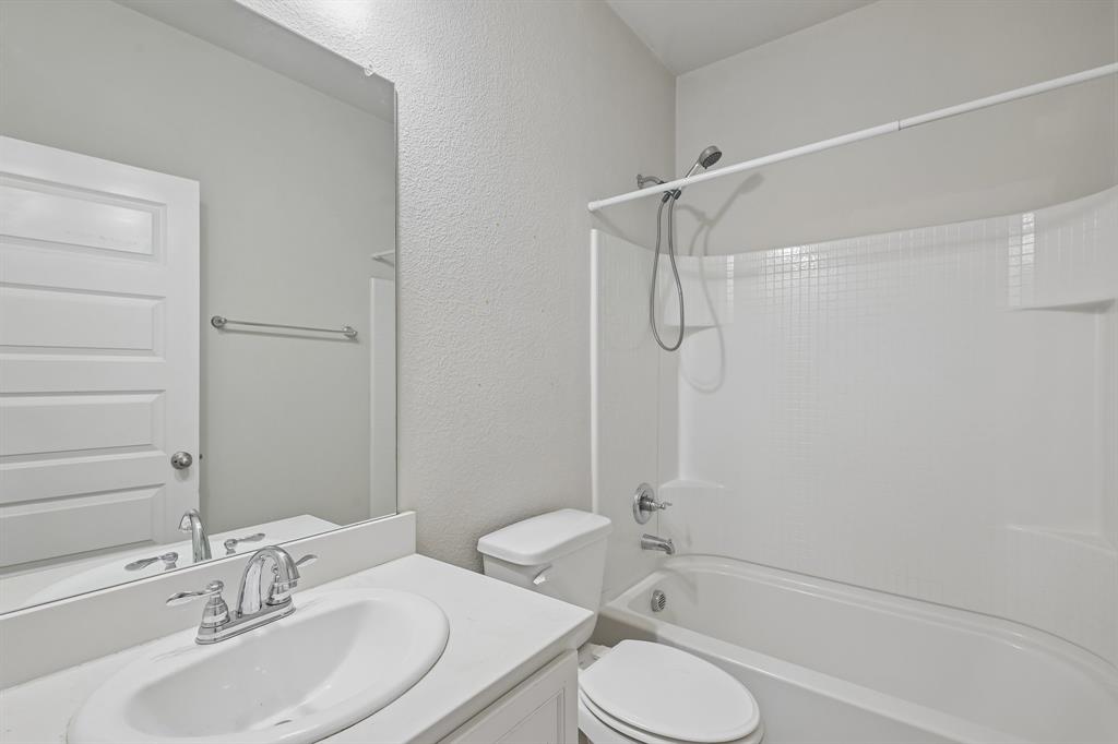 2134 Mossbrook Drive Property Photo 21