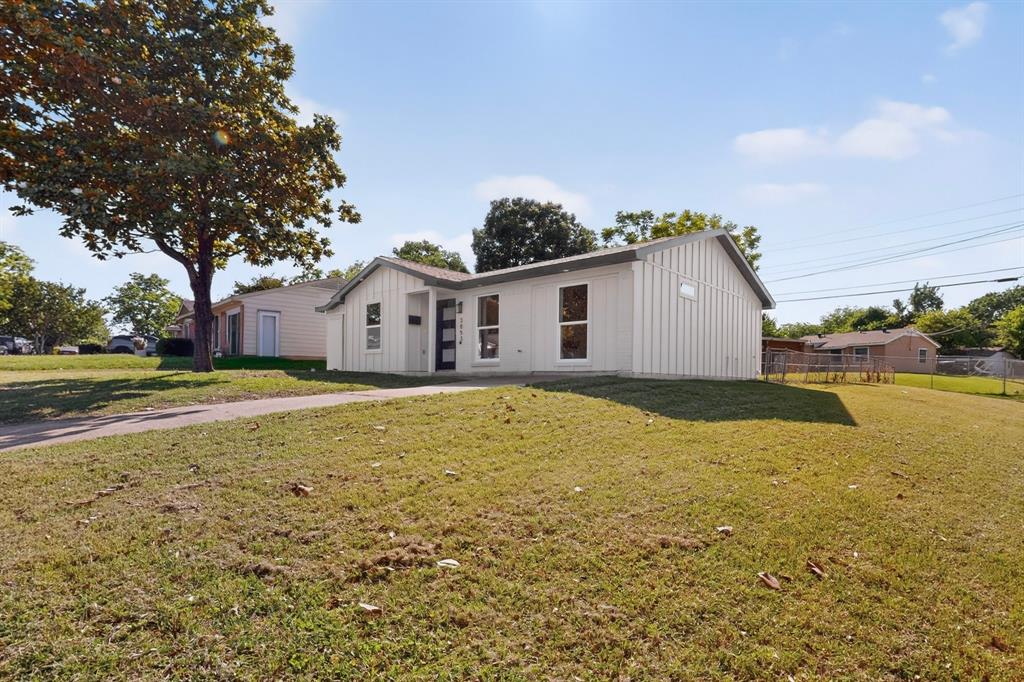 3853 Happy Canyon Drive Property Photo 3