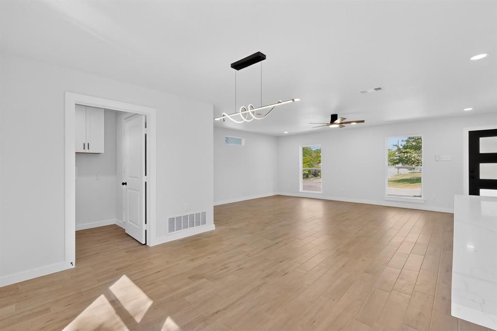 3853 Happy Canyon Drive Property Photo 10