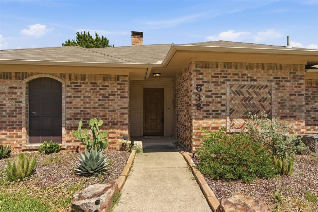 638 Park Lane Property Photo 4